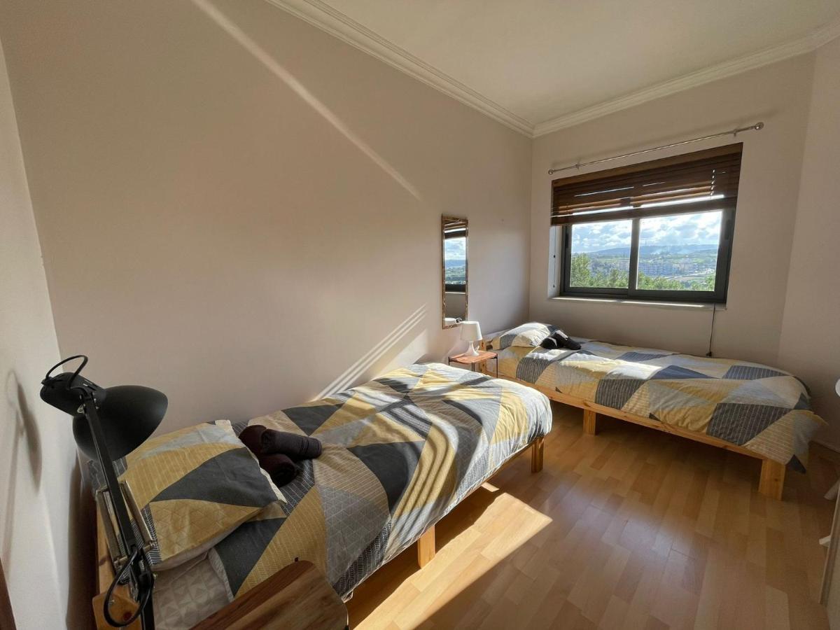 Cosy Designer Finished Apartment With Unobstructed Views 세인트폴스베이 외부 사진